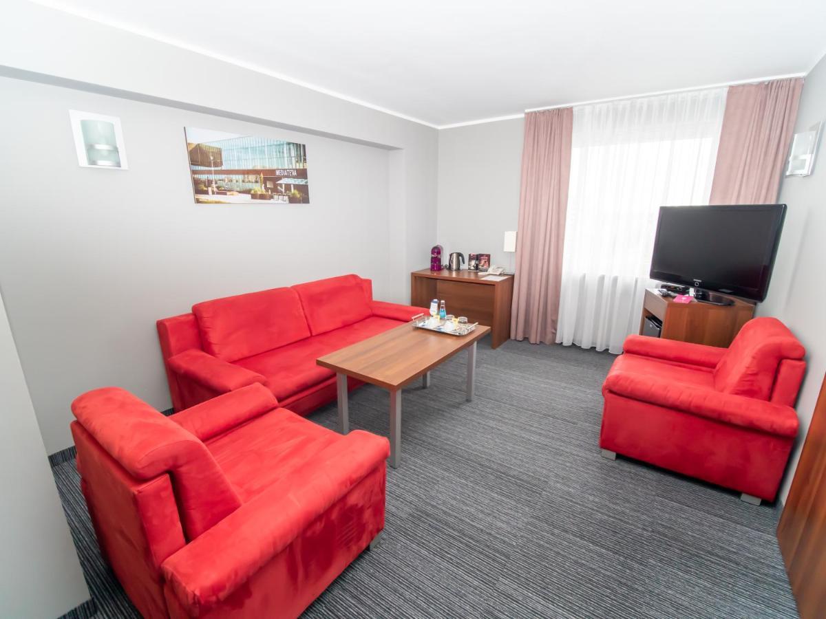 Hotel Tychy Extérieur photo