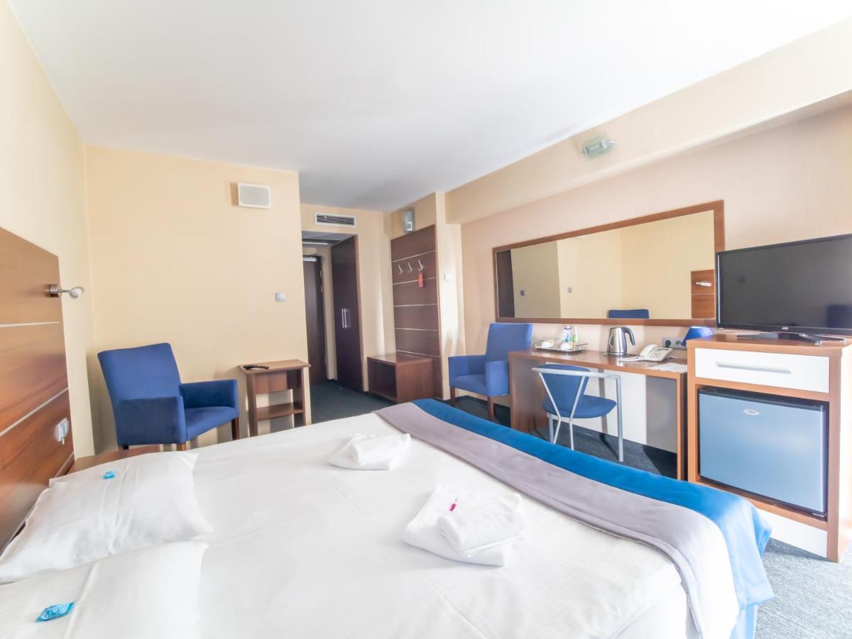 Hotel Tychy Extérieur photo