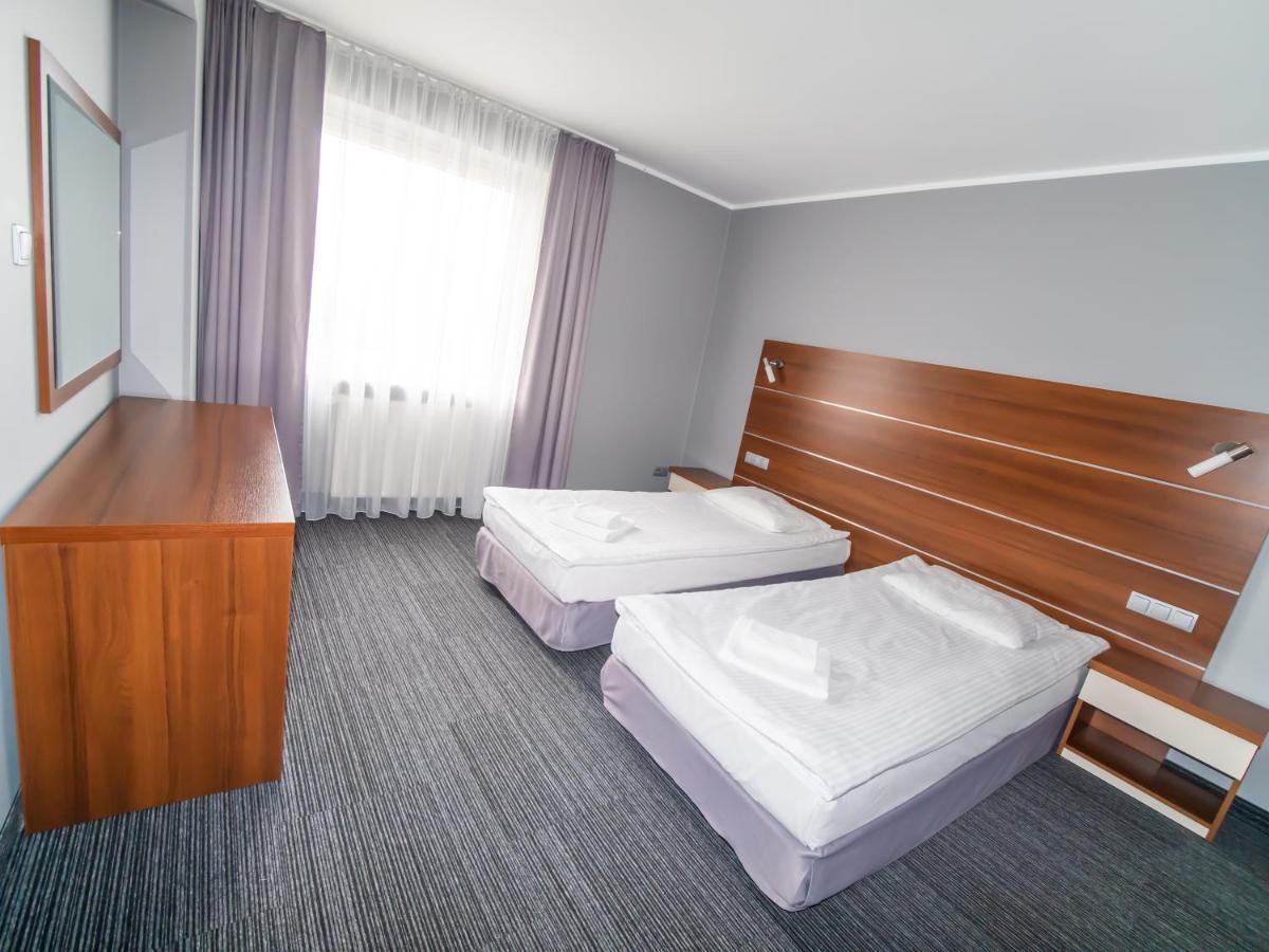 Hotel Tychy Extérieur photo